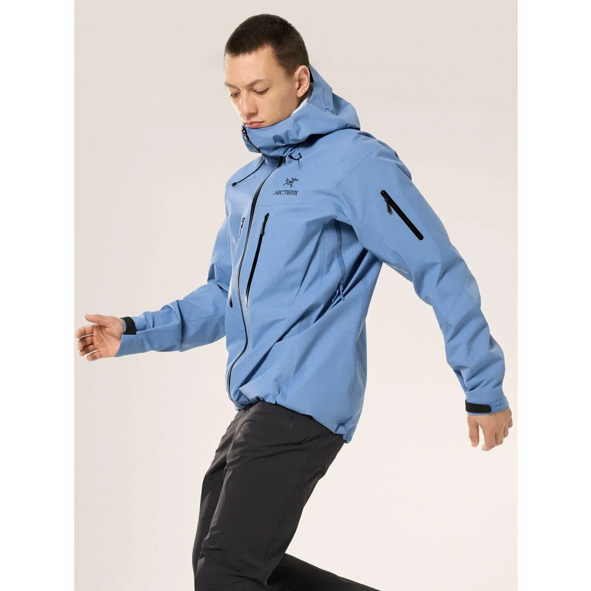 Arcteryx  Men's Alpha SV Jacket