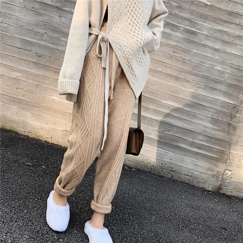 Peruvo Knitted Pants